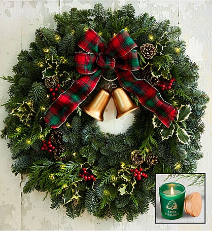 Classic Christmas Wreath + Free Candle